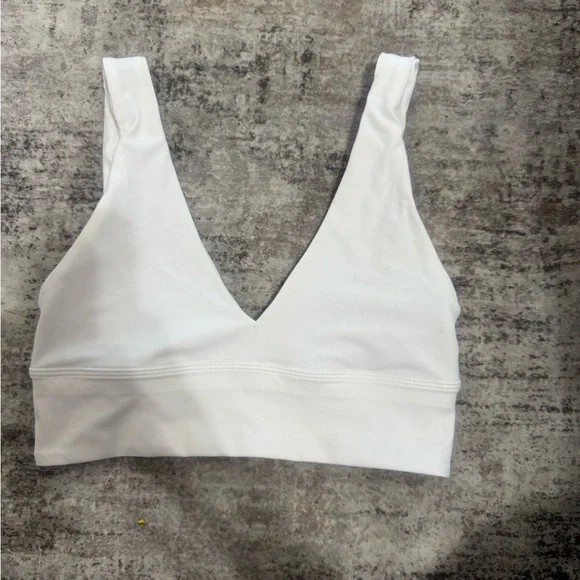 Lululemon Align V-Neck Sports Bra 🤍 Size 6 - Picture 2 of 5